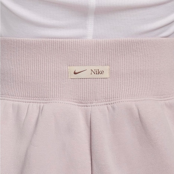Nike Light Pink Joggers - Picture 8 of 11